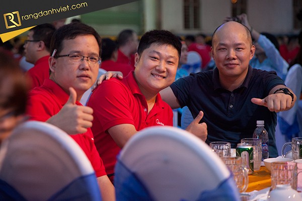 Tất niên Media